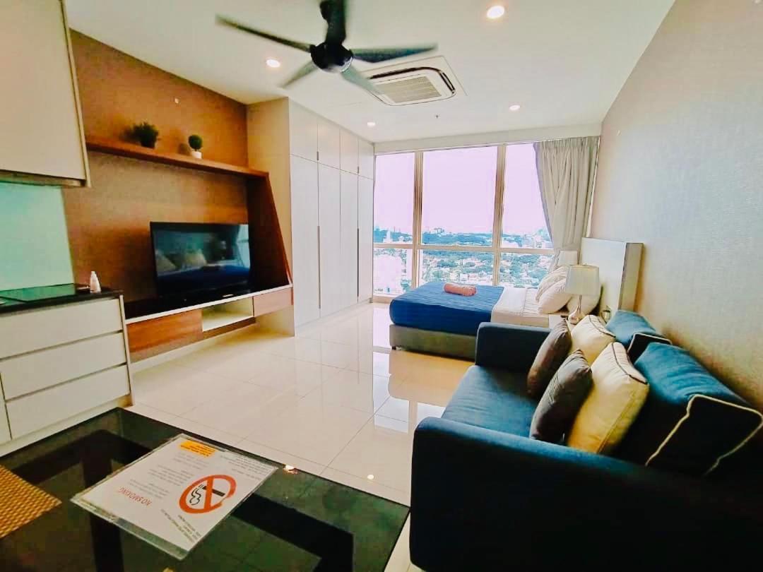 Chrisenbel Suites - Pinnacle PJ Petaling Jaya Zimmer foto
